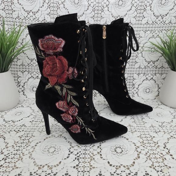 Cape Robbin Shoes - Cape Robbin Black Velvet Lace-Up Ankle Boots with Red Rose Embroidery Size 10